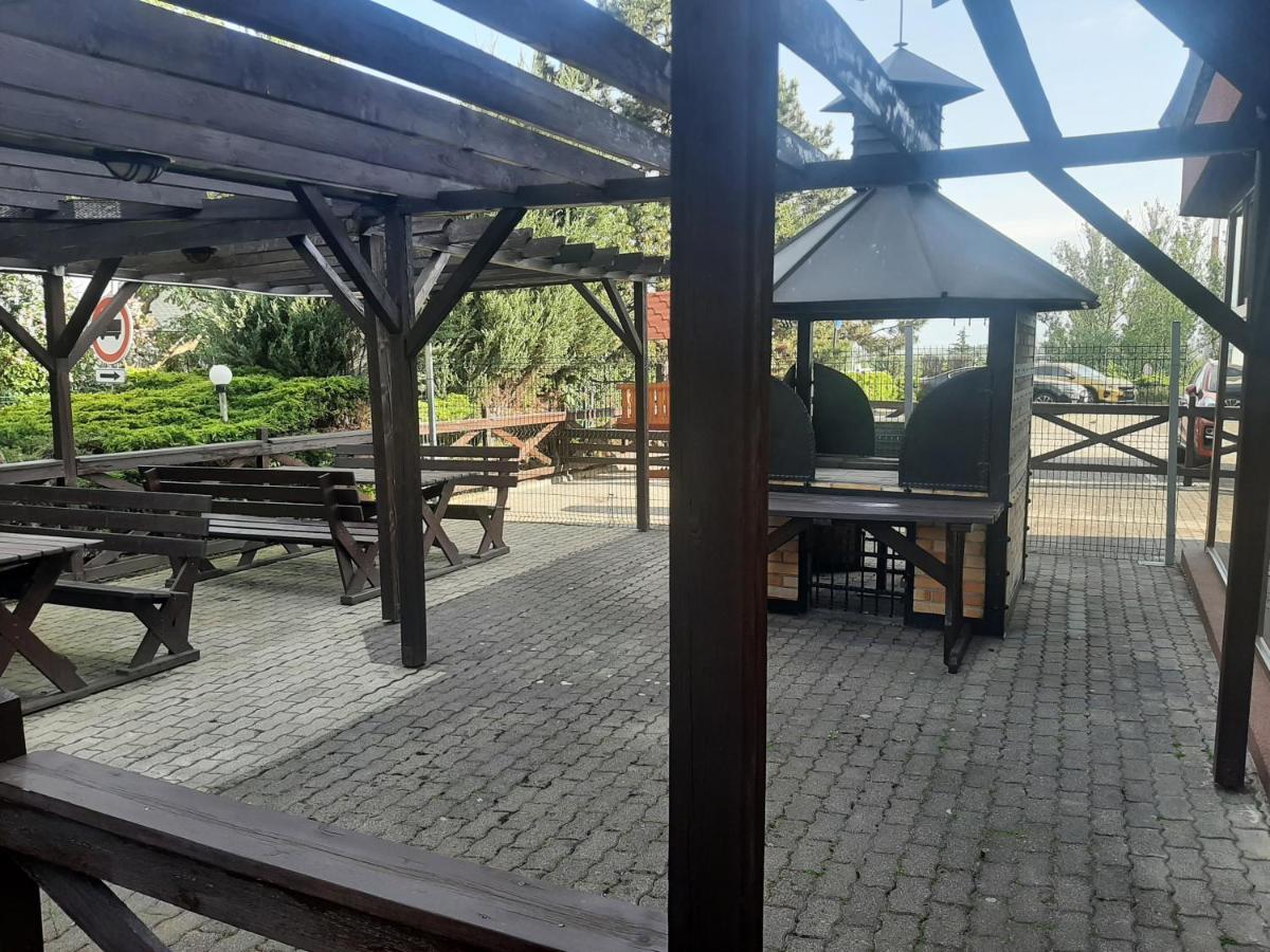 מוסט Garni Hotel Asas*** מראה חיצוני תמונה