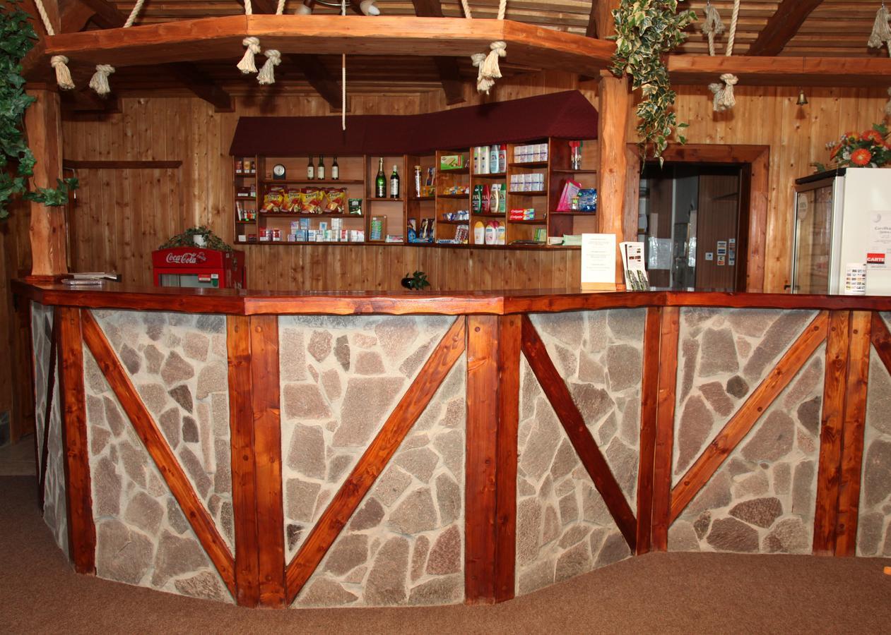 מוסט Garni Hotel Asas*** מראה חיצוני תמונה